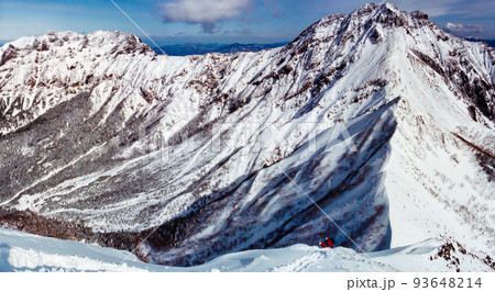 厳冬期の八ヶ岳 赤岳から横岳への縦走路 阿弥陀岳からの風景 厳冬期の八ヶ岳 赤岳から横岳への縦走路 阿弥陀岳からの風景 93648214