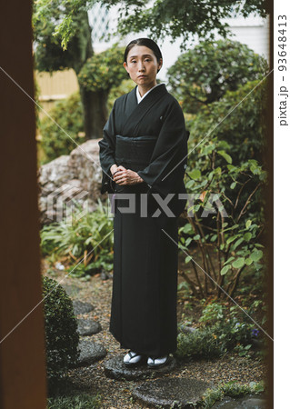 mourning kimono 93648413