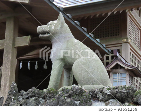 三峰神社・遠宮のご眷属像・かしこまる 三峰神社・遠宮のご眷属像・かしこまる 93651259