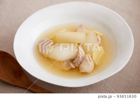 冬瓜と鶏肉のさっぱりスープ 93651630