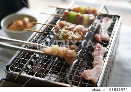 家庭用コンロで焼き鳥 家庭用コンロで焼き鳥 93651972