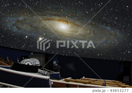 プラネタリウム　円形スクリーン　天体ショー 93653277