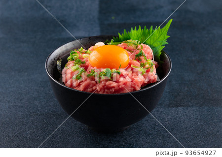 まぐろのたたき丼、ねぎとろ丼③ まぐろのたたき丼、ねぎとろ丼③ 93654927