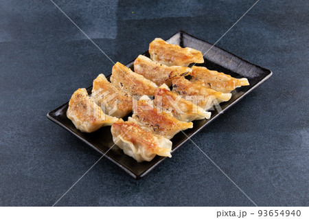 餃子　皿盛り 93654940