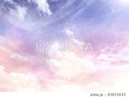 空 雲 マジックアワー グラデーション 背景素材 93655635