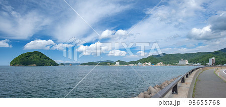 【青森県青森市浅虫】陸奥湾に面した浅虫温泉全景 【青森県青森市浅虫】陸奥湾に面した浅虫温泉全景 93655768