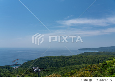 室戸スカイライン山頂展望台から見る室戸岬近辺の風景 93664715