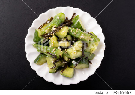 きゅうりとオクラの塩昆布和え きゅうりとオクラの塩昆布和え 93665668