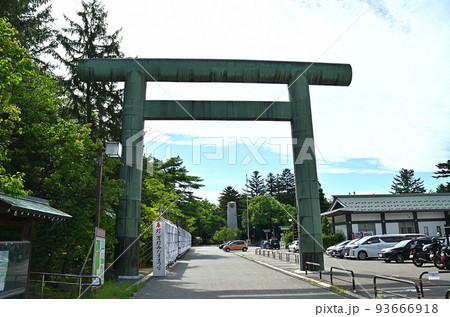 石川県金沢市のパワースポット 石川護国神社の第一鳥居 石川県金沢市のパワースポット 石川護国神社の第一鳥居 93666918