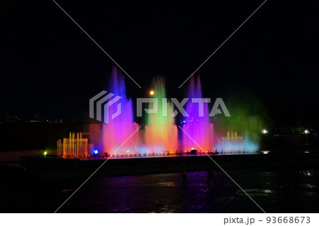 光 建物 夜 93668673