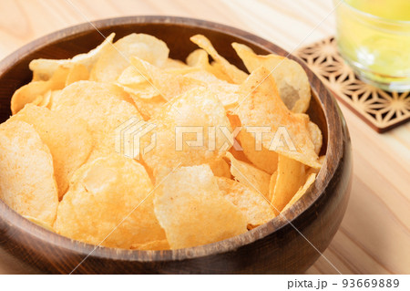 ポテトチップス 93669889