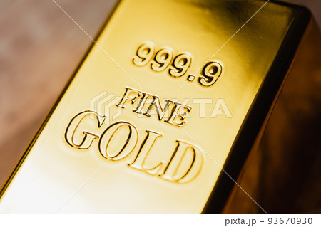金のインゴット　GOLD 93670930