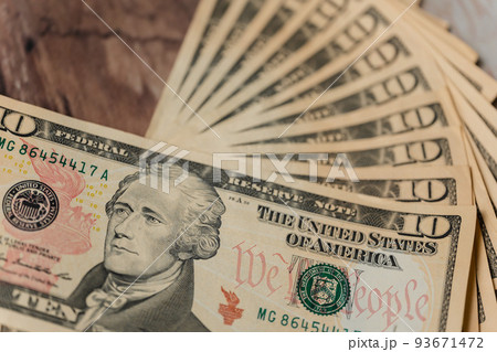 米ドル紙幣 93671472