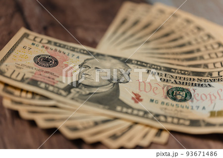 米ドル紙幣 93671486