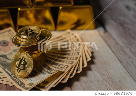 米ドル紙幣と仮想通貨 米ドル紙幣と仮想通貨 93671976