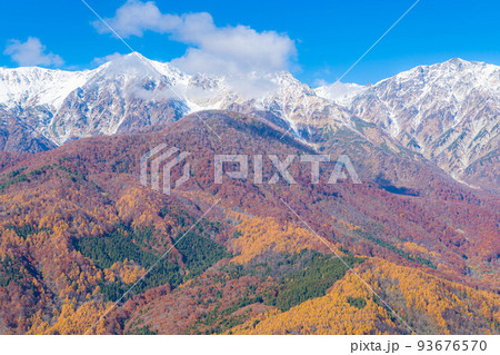 【秋素材】紅葉真っ盛りのハクバマウンテンハーバー【長野県】 【秋素材】紅葉真っ盛りのハクバマウンテンハーバー【長野県】 93676570