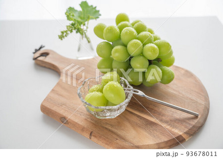 葡萄の王様シャインマスカット 93678011