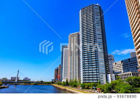 東京都　江東区東雲の都市風景　タワーマンション群 93678890