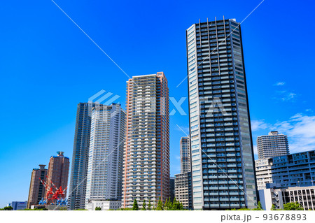 東京都　江東区東雲の都市風景　タワーマンション群 93678893