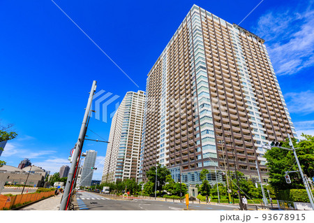 東京　江東区有明の都市風景　ブリリアマーレ有明とブリリア有明スカイタワー 93678915