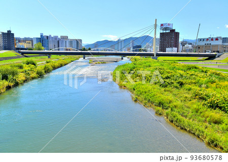一条大橋／豊平川より上流方向を望む(北海道札幌市)【2022.8】 93680578