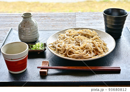 美味しそうなざるそばの写真 美味しそうなざるそばの写真 93680812