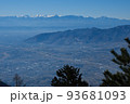 冠雪した南アルプス。日本の雄大な自然。百名山。 93681093