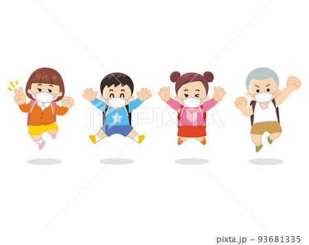 マスクを付けた小学生がジャンプしている 93681335