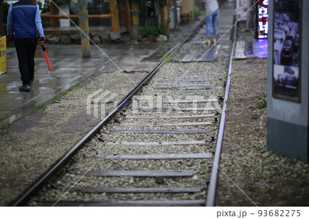 鉄道 列車 電車 93682275