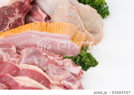 生肉の盛り合わせ 93684507