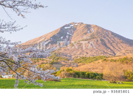 日本の風景(福島県の風景・磐梯山・猪苗代湖) 日本の風景(福島県の風景・磐梯山・猪苗代湖) 93685801
