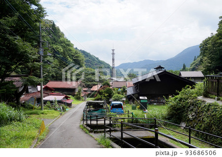 旧中道往還道・精進湖入口付近の町並み【富士河口湖町精進】 旧中道往還道・精進湖入口付近の町並み【富士河口湖町精進】 93686506