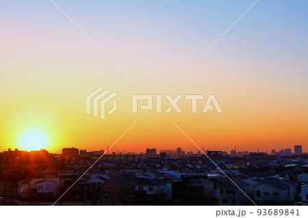 夕暮れの街並み 夕暮れの街並み 93689841