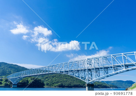《鹿児島県》黒之瀬戸大橋(くろのせとおおはし) 阿久根市・出水郡長島町 《鹿児島県》黒之瀬戸大橋(くろのせとおおはし) 阿久根市・出水郡長島町 93691778