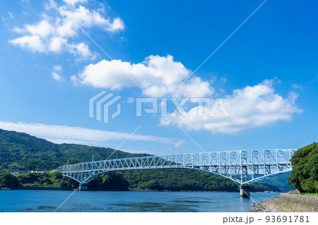 《鹿児島県》黒之瀬戸大橋(くろのせとおおはし) 阿久根市・出水郡長島町 《鹿児島県》黒之瀬戸大橋(くろのせとおおはし) 阿久根市・出水郡長島町 93691781