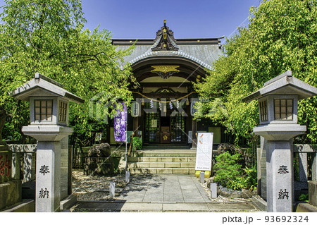 東京都　「牛天神」北野神社　拝殿 93692324