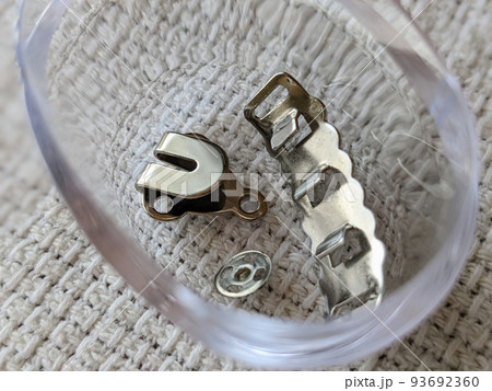 Hooks in a small container Hooks in a small container 93692360