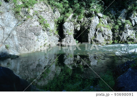 川のある風景 川のある風景 93698091