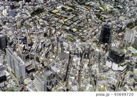 東京都渋谷区宇田川町付近を空撮 93699720