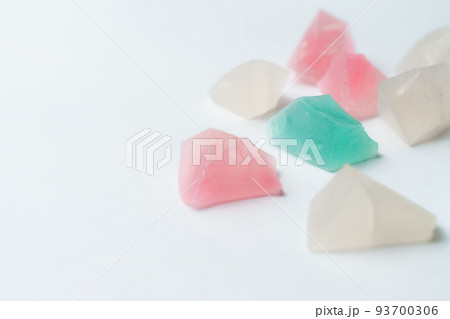 和菓子　琥珀糖　コピースペース 93700306