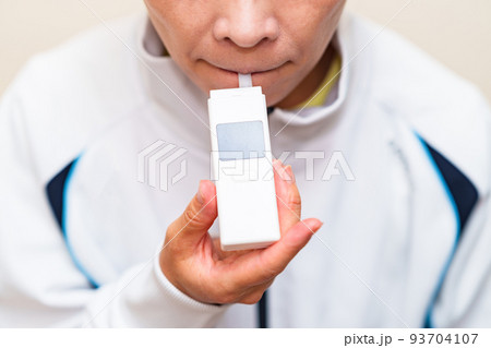 アルコール検知器　酒気帯び　検査　【 2022年4月1日より 義務化 された アルコールチェック 】 93704107