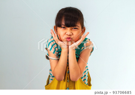 Picture of a cute little girl surprise 93706685