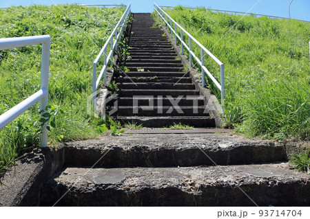 煙山ダム、堤体の階段 93714704