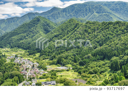 夏の山寺(立石寺) 磐司祠からみた街並み 俯瞰 山形県山形市 夏の山寺(立石寺) 磐司祠からみた街並み 俯瞰 山形県山形市 93717697