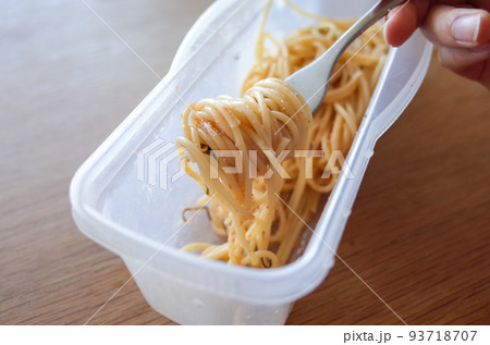レンジで作る、たらこスパゲッティ レンジで作る、たらこスパゲッティ 93718707