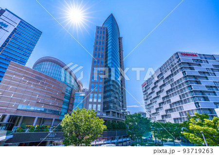 日本の川崎都市景観 8月。コロナ禍だが、行動制限がない夏。青空が広がる川崎駅前=8月9日 日本の川崎都市景観 8月。コロナ禍だが、行動制限がない夏。青空が広がる川崎駅前=8月9日 93719263