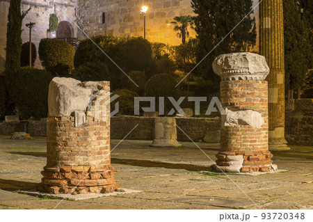 ancient ruined columns ancient ruined columns 93720348