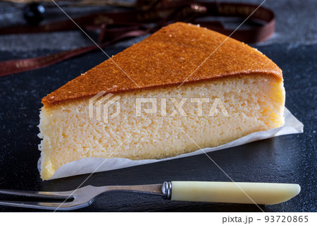 チ－ズケ－キ　バスク風 93720865