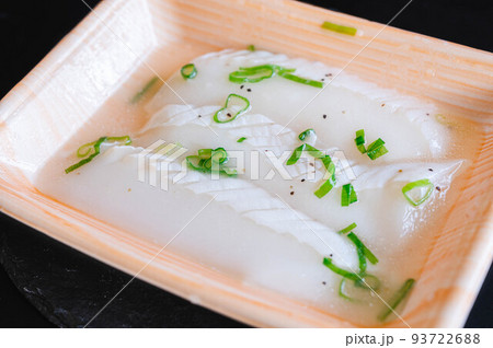 イカの塩オイル漬け イカの塩オイル漬け 93722688