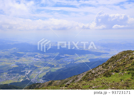 晩夏の伊吹山 93723171